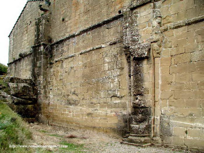 MURO DE CIERRE CON COLUMNAS INCLUIDAS. 